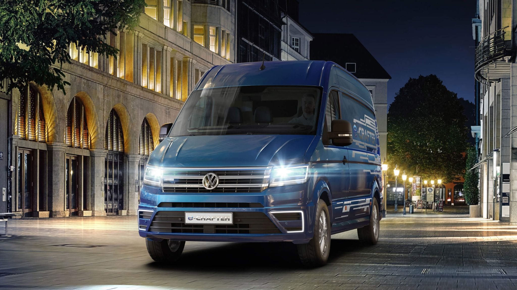 volkswagen e crafter in city